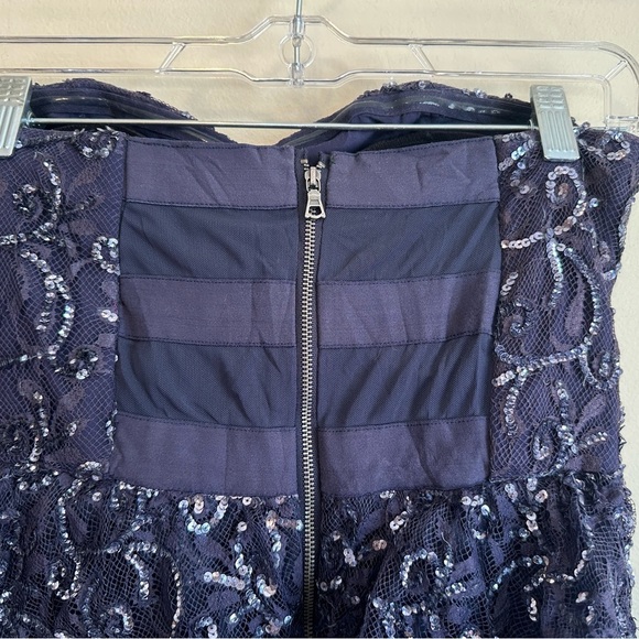 Alice + Olivia "ELISE" Sequin Lace Peplum  Cocktail Dress Above Knee‎ Size 8 - Picture 6 of 11